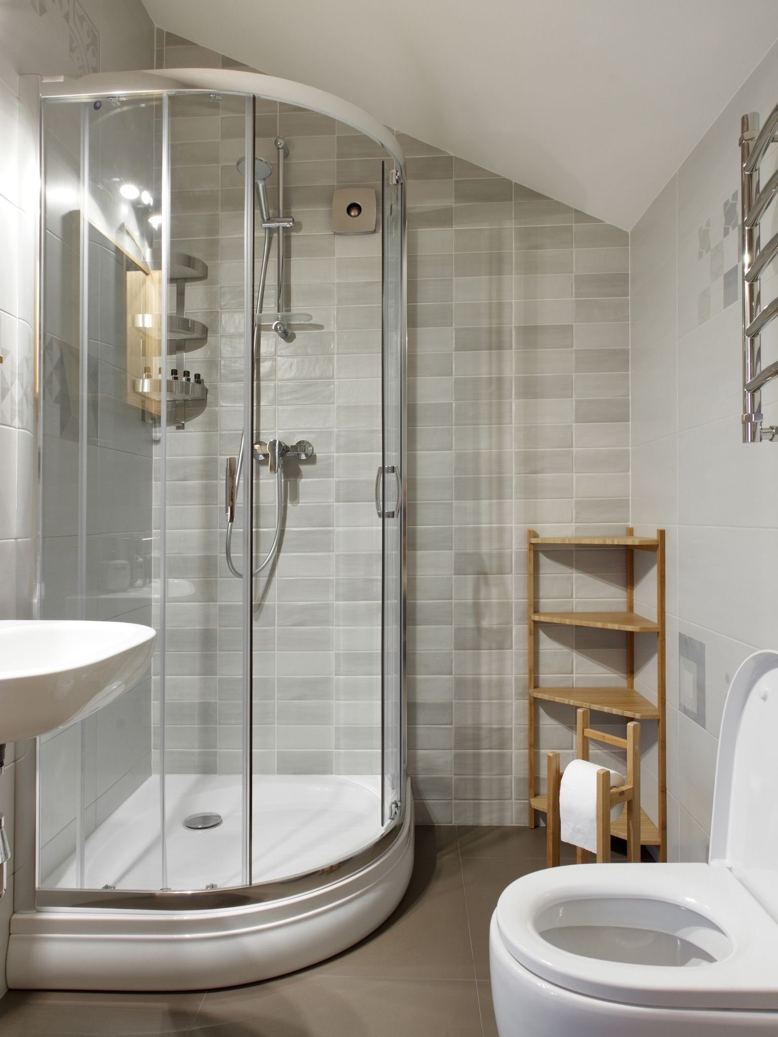complete bathroom fitter TW9 3AF